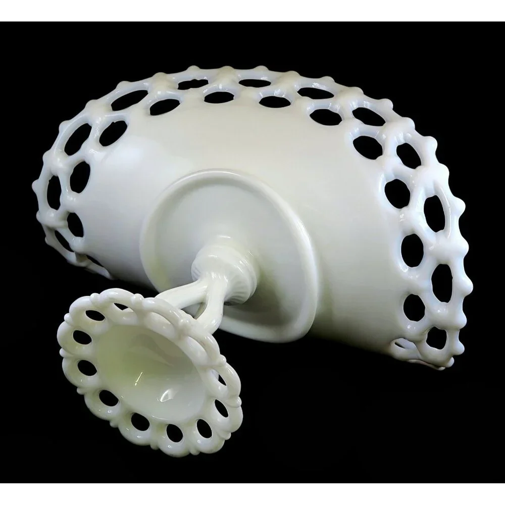 Westmoreland Doric Milk Glass Banana Stand Mid-Century Lace Edged Serveware - Picture 6 of 6